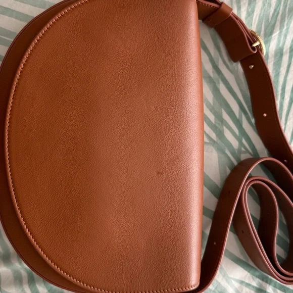 Cuyana Tan Crossbody Bag - Picture 13 of 14